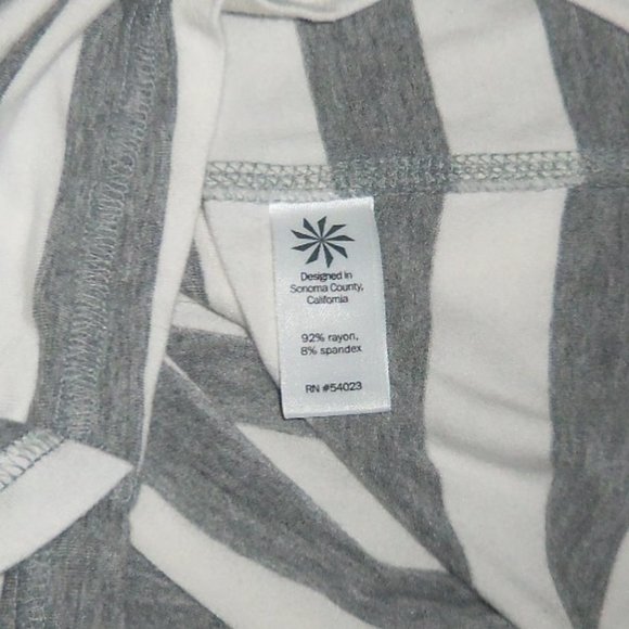 ATHLETA Gray White Striped Short Mini Skirt - Small - Picture 6 of 8